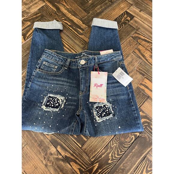 NWT Almost Famous Mid Rise Roll Up Jeans Women 9 Blue Denim Distressed Raw Hem - Picture 13 of 16